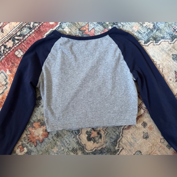 Cropped Blue and Grey Raglan Long Sleeve - Picture 2 of 4